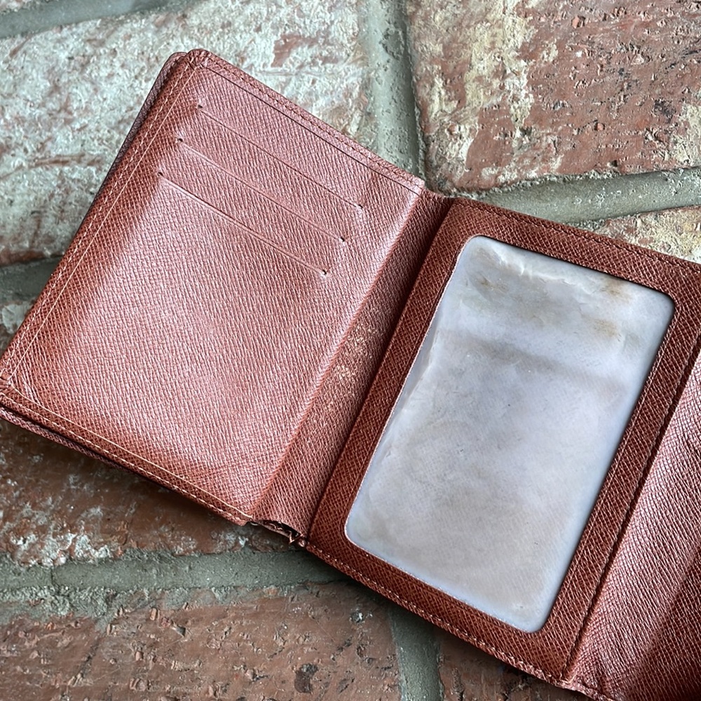 Louis Vuitton Clasp Wallet - Picture 11 of 14